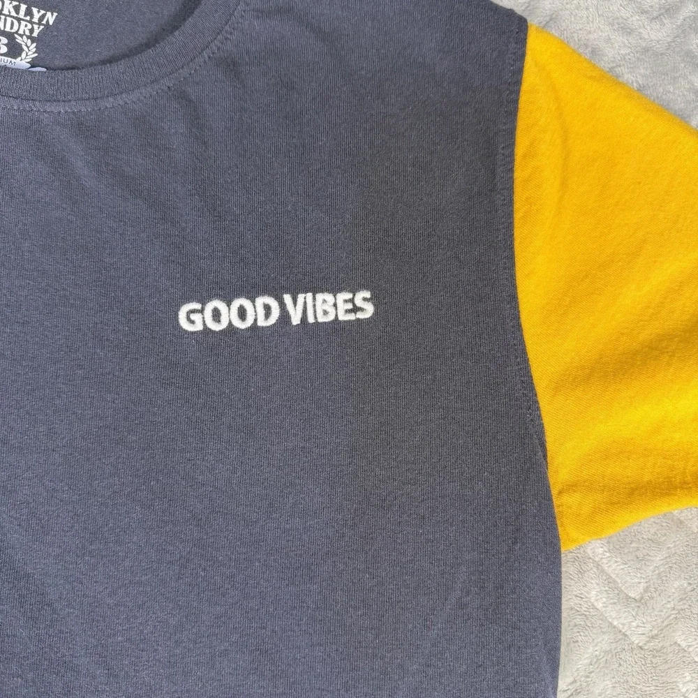 Brooklyn Laundry Boys L 14/16 Good Vibes Colorblock T-Shirt Navy Green Yellow
